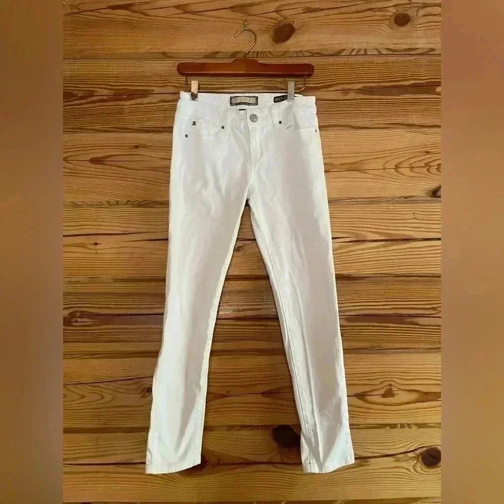 Kardashian Kollection The Kourtney Jean​​​